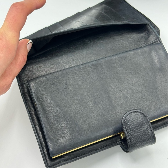 AUTHENTIC CHANEL caviar bio fold leather wallet - Picture 6 of 14